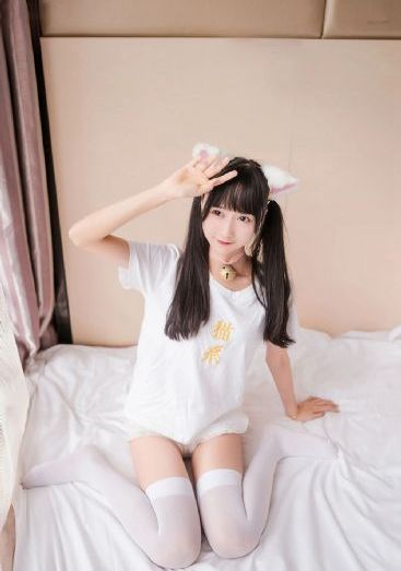 何鲁丽