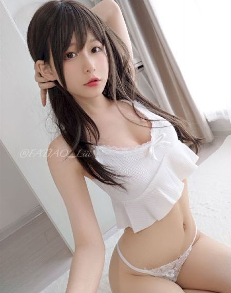 最美情侣中文
