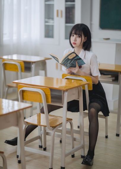 百媚千娇