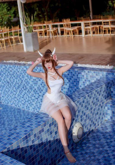 摇摆艳夏