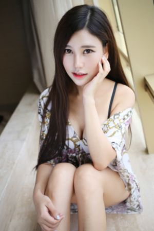 美女诱惑