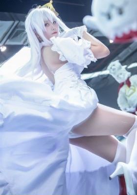 《漂亮的女邻居3》