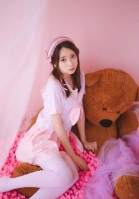 秋霞视频在线播放