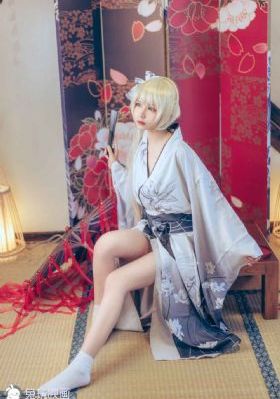 她的伪装